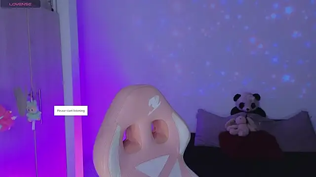 Snapshot of Moonlightt_21 chatting on 5, 10, 2025 Moonlightt 21 online show from 5, 10, 2025