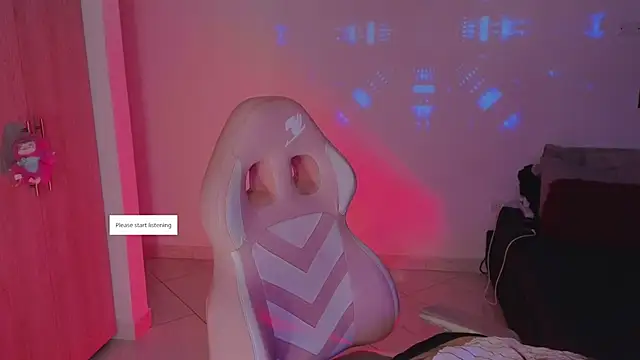 Snapshot of Moonlightt_21 chatting on 13, 12, 2025 Moonlightt 21 online show from 13, 12, 2025