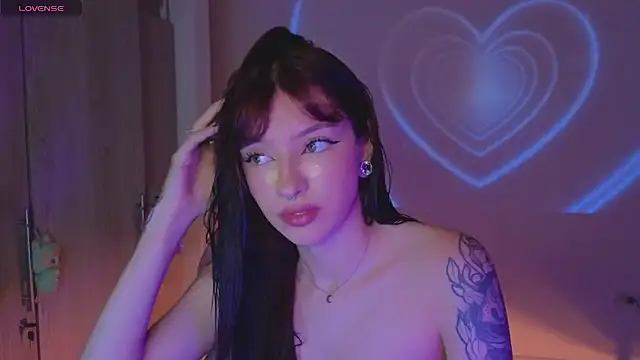 Snapshot of Moonlightt_21 chatting on 1, 3, 2026 Moonlightt 21 online show from 1, 3, 2026