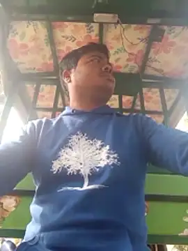 Snapshot of CatchingBouquet chatting on 11, 1, 2026 CatchingBouquet online show from 11, 1, 2026