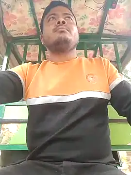 Snapshot of CatchingBouquet chatting on 4, 2, 2026 CatchingBouquet online show from 4, 2, 2026