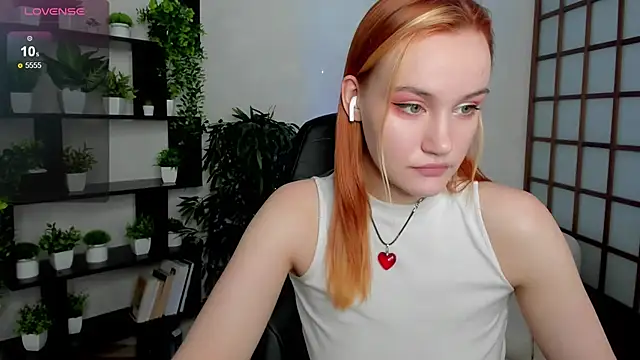 Ida FaneStain online show from 12, 10, 2025