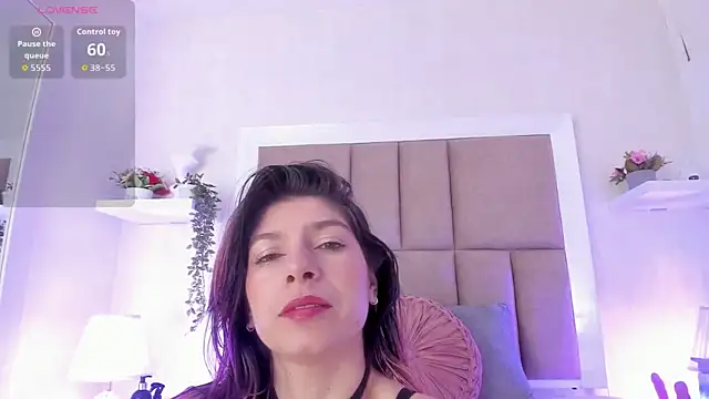 Alisson Owen online show from 1, 10, 2025