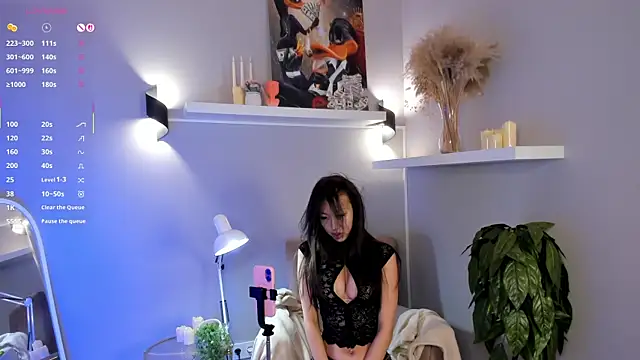 Nelly Kimm online show from 22, 7, 2026