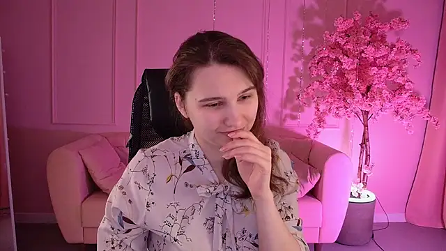 TessaMill online show from 21, 4, 2026