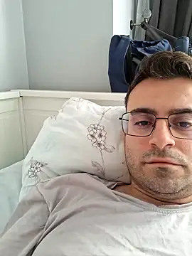 Obstacless online show from 6, 2, 2026