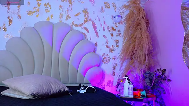 kiaratentation online show from 30, 9, 2025