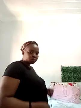 Snapshot of ShySexyBaddiexx chatting on 16, 10, 2025 ShySexyBaddiexx online show from 16, 10, 2025