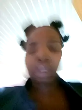 Snapshot of ShySexyBaddiexx chatting on 22, 2, 2026 ShySexyBaddiexx online show from 22, 2, 2026