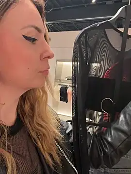 LovelyAria  online show from 12, 3, 2026