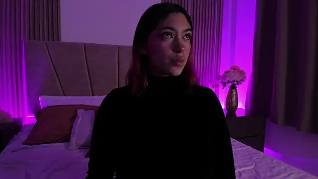 Victoria Beaumont online show from 27, 4, 2026