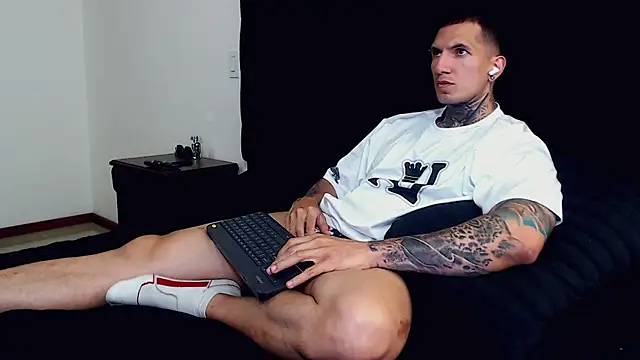 Shane Clay online show from 6, 10, 2025