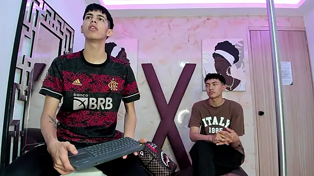 TWINKS FRIENDS online show from 2, 2, 2026