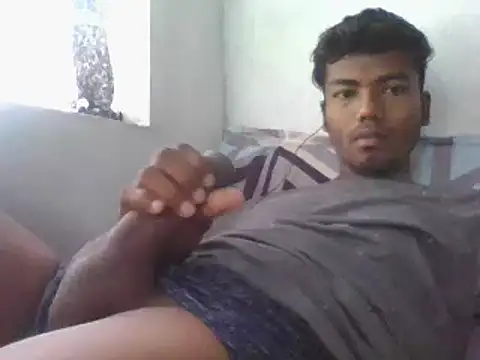 Snapshot of young_dickkk chatting on 23, 11, 2025 young dickkk online show from 23, 11, 2025