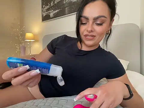 FrancescaXO online show from 14, 6, 2026
