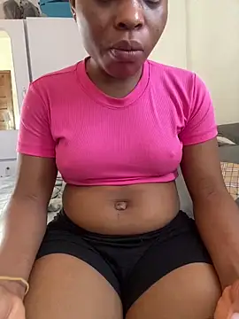 PrettyNina77 online show from 17, 4, 2026