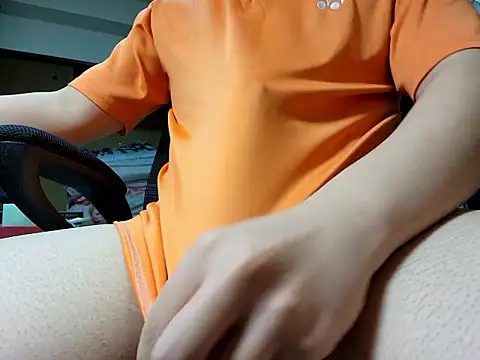 Snapshot of PIPIShoei chatting on 15, 10, 2025 PIPIShoei online show from 15, 10, 2025