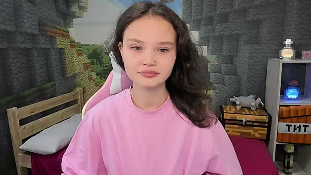 EmilyChaves online show from 20, 10, 2025