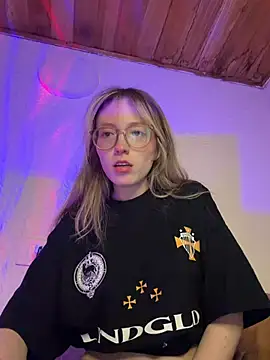 ReenKitty online show from 8, 5, 2026