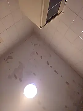 Bottem010 online show from 7, 2, 2026