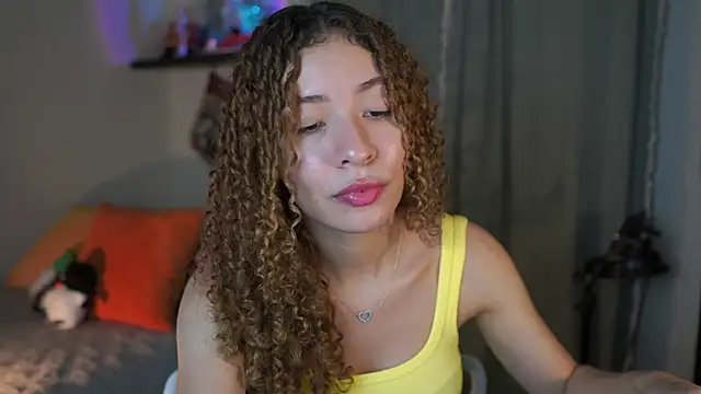 isabella-garcia- online show from 17, 11, 2025