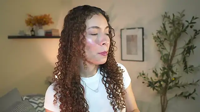 isabella-garcia- online show from 18, 6, 2026