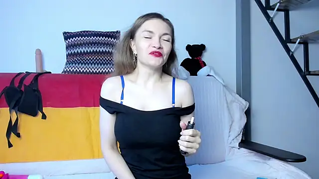 Snapshot of Katherine_Twilight chatting on 8, 12, 2024 Katherine Twilight online show from 8, 12, 2024