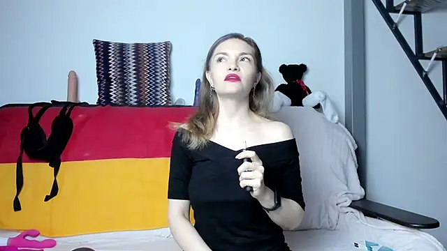 Snapshot of Katherine_Twilight chatting on 12, 12, 2024 Katherine Twilight online show from 12, 12, 2024