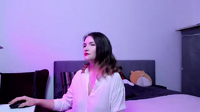 Snapshot of Katherine_Twilight chatting on 17, 10, 2025 Katherine Twilight online show from 17, 10, 2025