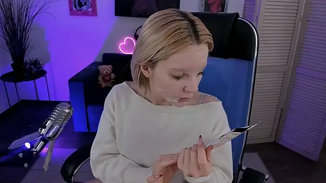 AuroraWrenfield online show from 13, 1, 2026