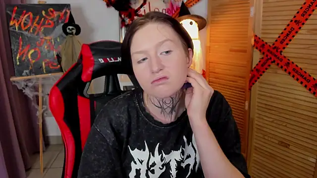 Snapshot of ayakskalermonss chatting on 18, 10, 2025 ayakskalermonss online show from 18, 10, 2025