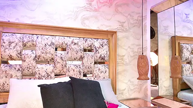 ZOLEY WATSON online show from 27, 2, 2026