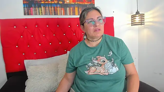 carolinacrus01 online show from 7, 2, 2026