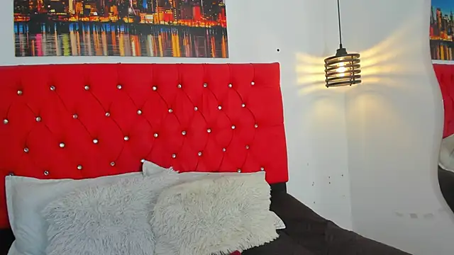 carolinacrus01 online show from 7, 3, 2026