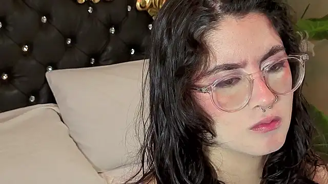 LiLLiAnderson online show from 27, 4, 2026