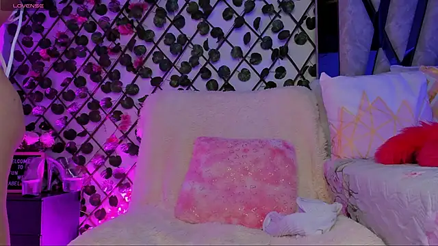 isabel jaames online show from 1, 10, 2025