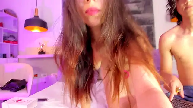 Snapshot of juliie_star chatting on 5, 10, 2025 juliie star online show from 5, 10, 2025