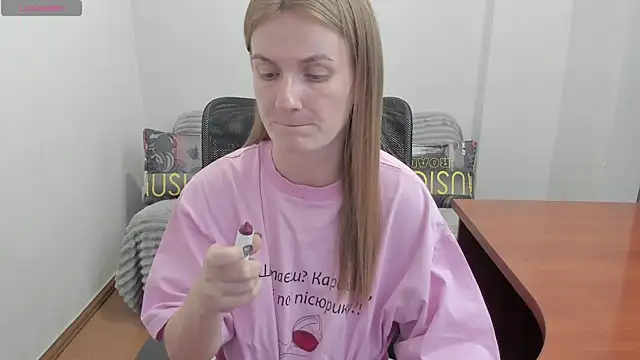Snapshot of Alisha_Skyes chatting on 23, 6, 2026 Alisha Skyes online show from 23, 6, 2026