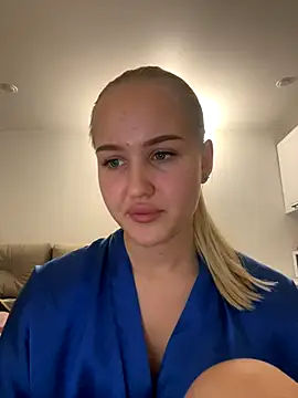 Snapshot of CandyVice chatting on 27, 11, 2025 CandyVice online show from 27, 11, 2025