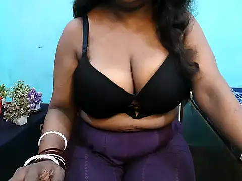 Snapshot of PREETI_BABY chatting on 13, 9, 2025 PREETI BABY online show from 13, 9, 2025