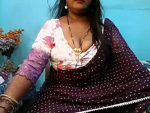 Snapshot of PREETI_BABY chatting on 13, 10, 2025 PREETI BABY online show from 13, 10, 2025