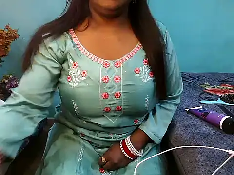 Snapshot of PREETI_BABY chatting on 8, 11, 2025 PREETI BABY online show from 8, 11, 2025