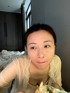 haiyan125216 online show from 4, 12, 2025