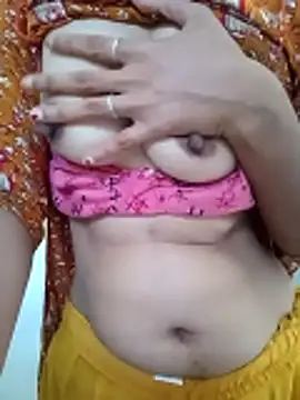 kittu0987 online show from 2, 4, 2026