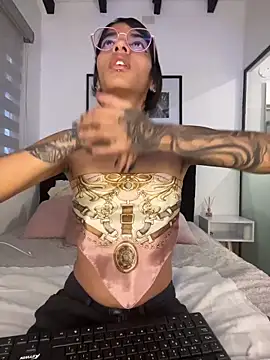 TweetiePieXXX online show from 10, 3, 2026