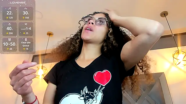 Hanna Cornee  online show from 9, 10, 2025