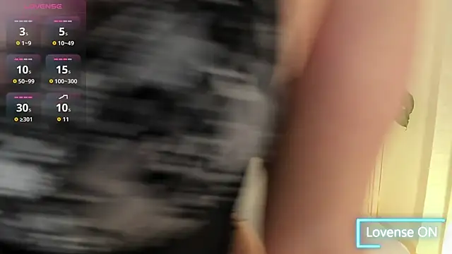 Snapshot of Lea_Joness chatting on 23, 10, 2025 Lea Joness online show from 23, 10, 2025