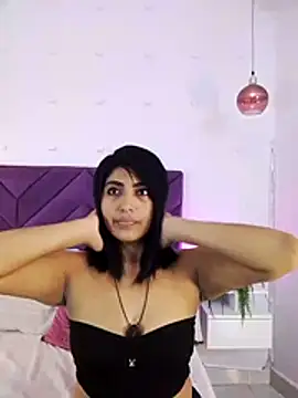 Kaylachannell online show from 27, 4, 2026