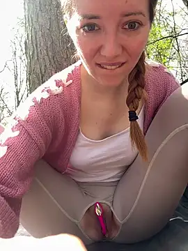 FayeFlame online show from 17, 4, 2026