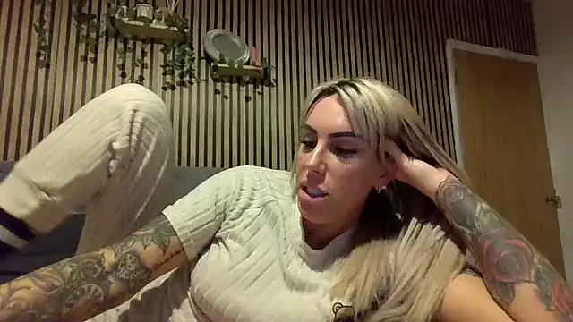 poppyinga1 online show from 5, 3, 2026